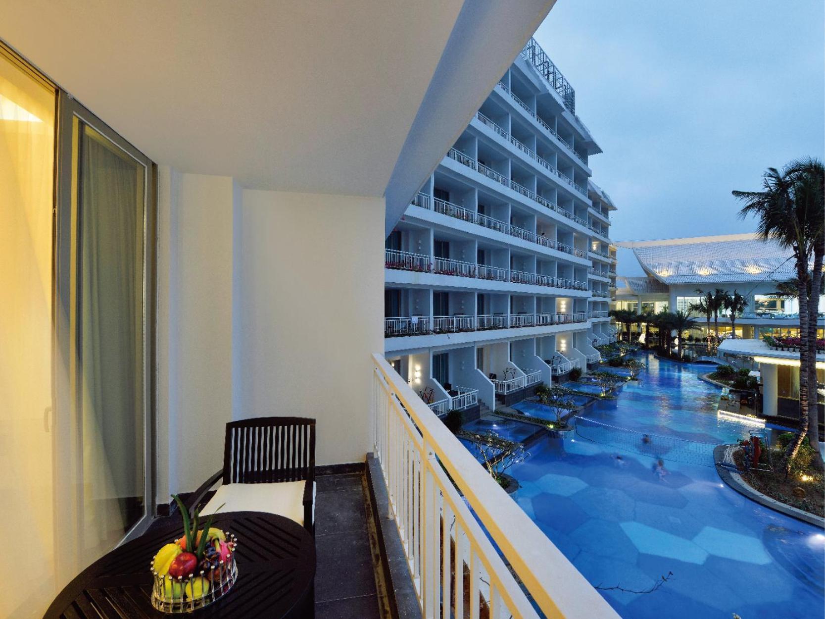 Palace Resort Yalong Bay Szanja Kültér fotó